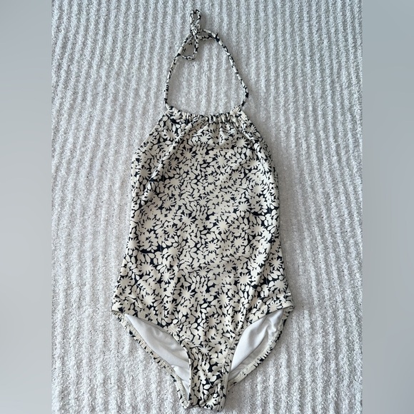 GAP Other - GAP Black and White One Piece Swimsuit